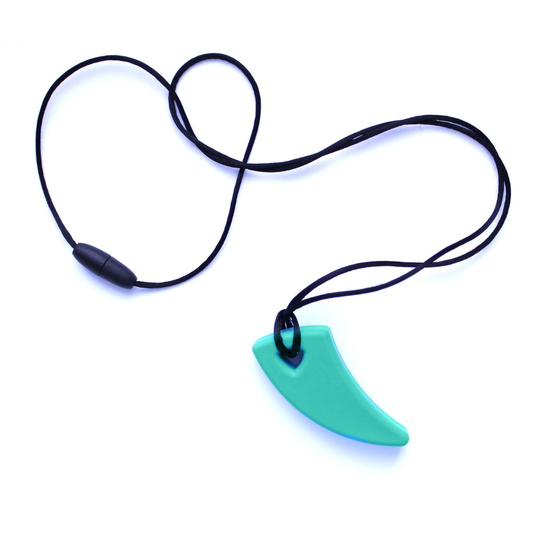 ARK Haaientand kauwketting - Saber Tooth Chew Necklace