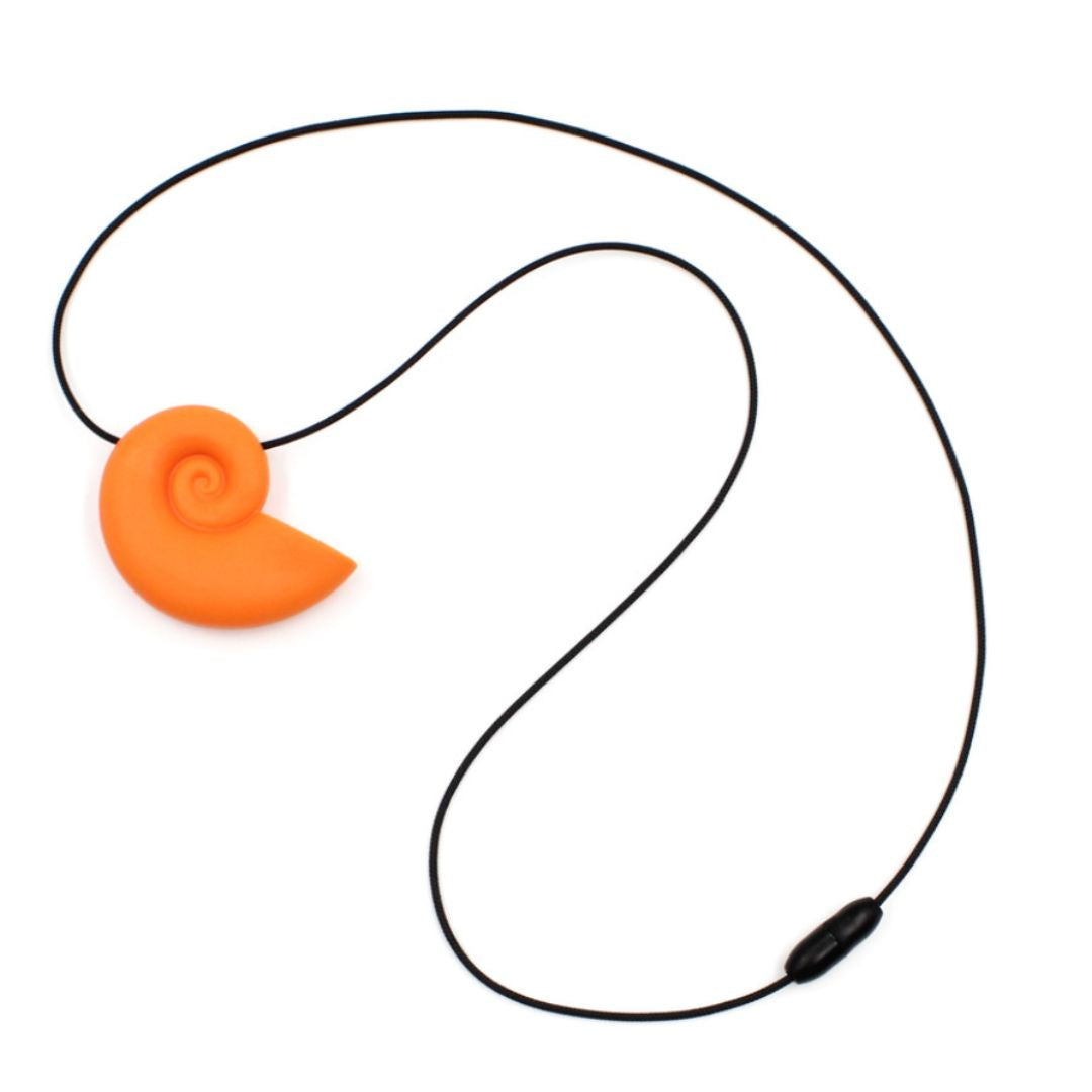 ARK's Seashell Chew Necklace Kauwinstrument